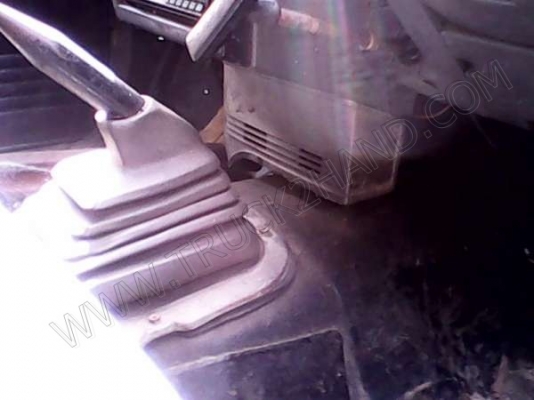 รถกระบะ บรรทุกน้ำ ยี่ห้อ NISSAN รุ่น BIG M รถกระบะ บรรทุกน้ำ ยี่ห้อ NISSAN รุ่น BIG M