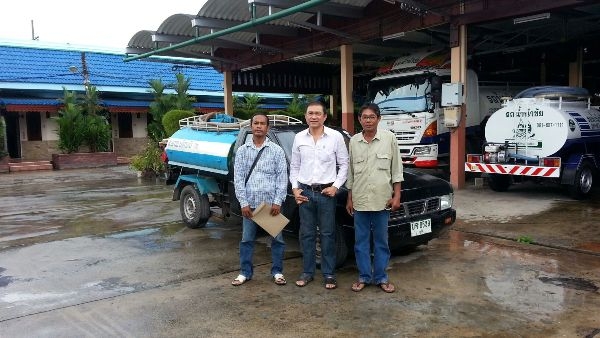 รถกระบะ บรรทุกน้ำ ยี่ห้อ NISSAN รุ่น BIG M รถกระบะ บรรทุกน้ำ ยี่ห้อ NISSAN รุ่น BIG M