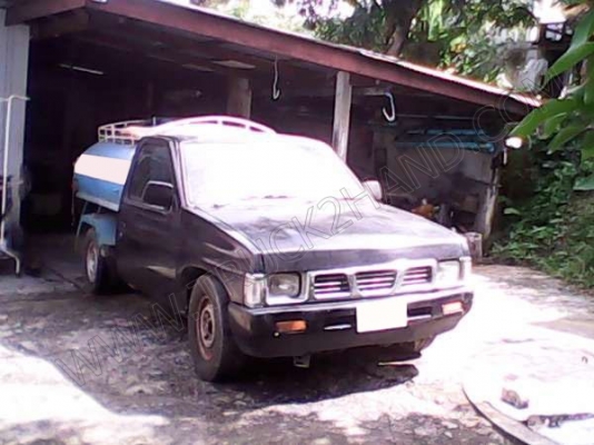 รถกระบะ บรรทุกน้ำ ยี่ห้อ NISSAN รุ่น BIG M รถกระบะ บรรทุกน้ำ ยี่ห้อ NISSAN รุ่น BIG M
