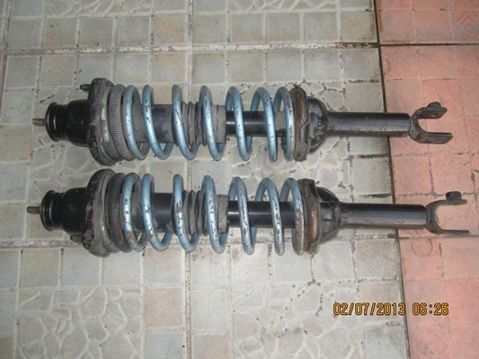 ขออนุญาติขายโช็คและยางหน่อยครับ