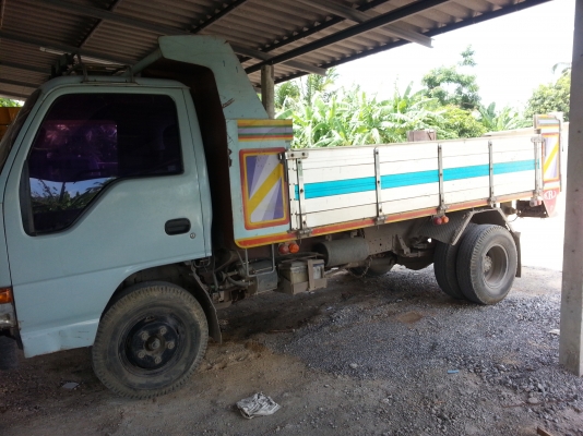 ขายรถดั้ม ISUZU NKR 110 490000 เจ้าของขายเอง
