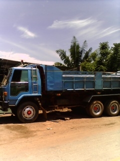 ขายรถบรรทุกสิบล้อดั๊มพ์ Isuzu แชสซีjumbo หัว Rocky นอก เครื่อง 175 แรง เบรคจิฟฟี่ สโลอินเตอร์ 10 เกียร์ 2 เพลา