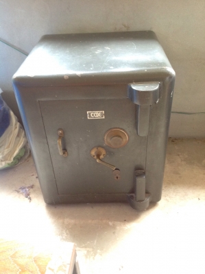 ขายเซฟโบราณ 123 ปี สภาพดีมาก