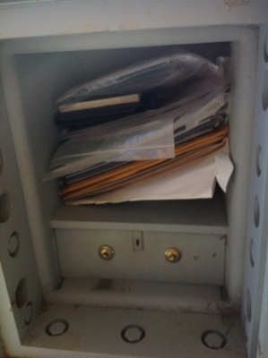 ขายเซฟโบราณ 123 ปี สภาพดีมาก ขายเซฟโบราณ 123 ปี สภาพดีมาก