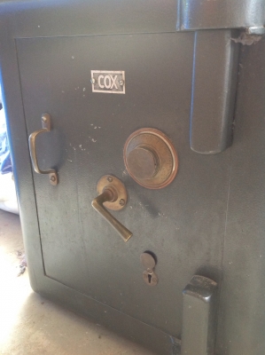 ขายเซฟโบราณ 123 ปี สภาพดีมาก ขายเซฟโบราณ 123 ปี สภาพดีมาก