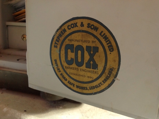 ขายเซฟโบราณ 123 ปี สภาพดีมาก ขายเซฟโบราณ 123 ปี สภาพดีมาก