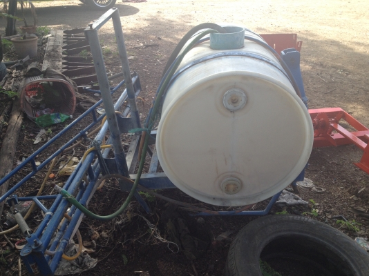 ขายเครื่องฉีดยา200ลิตรติดกับรถไถ20แรงขึ้นไป พี่สุดหล่อรับไปดูแลแล้วครับ