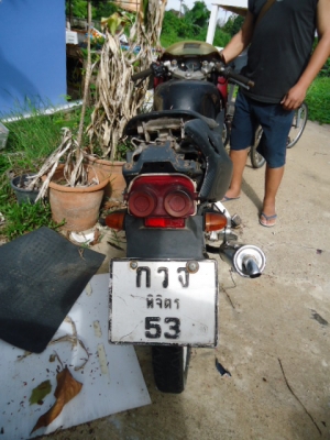 ขาย HONDA NSR 150 ทุกอย่างครบ รื้อมาแล้วขี้เกียจใส่ ถูกๆ 5,000.-