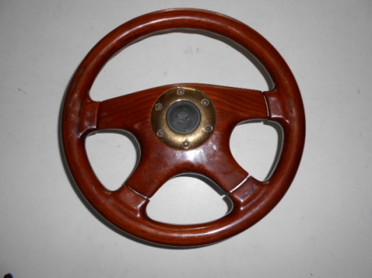 พวงมาลัยลายไม้ 13 นิ้ว