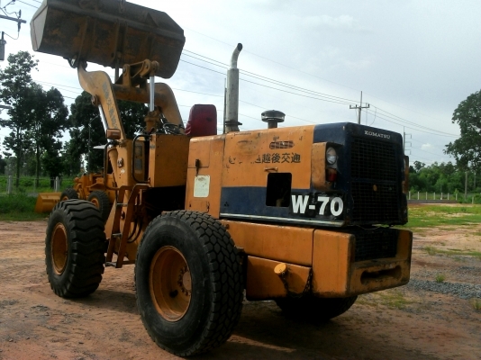 ขายรถตัก KOMATSU W70-1เอวอ่อนสภาพพร้อมใช้งาน ขายรถตัก KOMATSU W70-1เอวอ่อนสภาพพร้อมใช้งาน