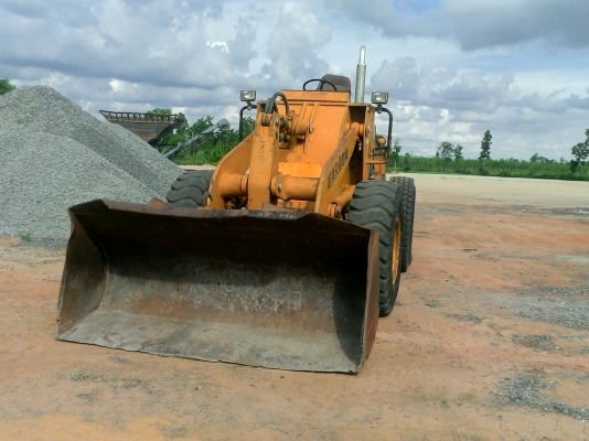 ขายรถตัก KOMATSU W70-1เอวอ่อนสภาพพร้อมใช้งาน ขายรถตัก KOMATSU W70-1เอวอ่อนสภาพพร้อมใช้งาน