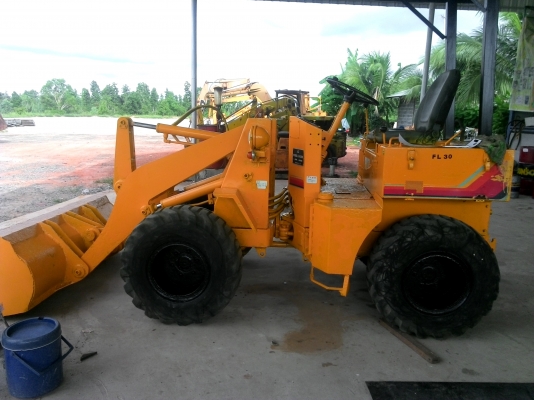 ขายรถตัก FURUKAWA FL 30 เอวอ่อน เครื่องดีเซล 4 สูบ ขายรถตัก FURUKAWA FL 30 เอวอ่อน เครื่องดีเซล 4 สูบ