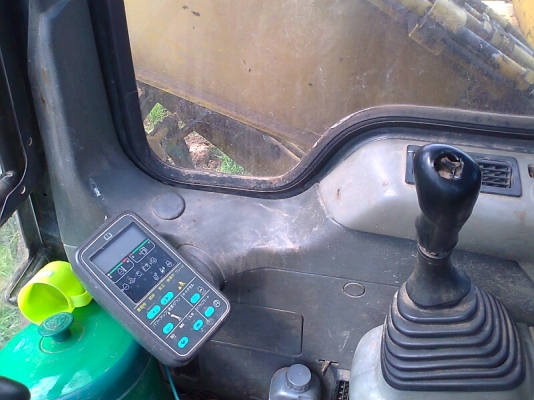 ขาย..รถขุด KOMATSU PC120-6E S/N 63364 รุ่นพิเศษ รถสวยสีเดิม ๆ ระบบไฟฟ้าครบ มีทะเบียน ภาษีครบ.