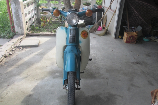 ขาย C70 ถังแยกมีเล่มทะเบียนเครื่องครับตัวโคลงเป็น C100 ถังแยก ขาย C70 ถังแยกมีเล่มทะเบียนเครื่องครับตัวโคลงเป็น C100 ถังแยก