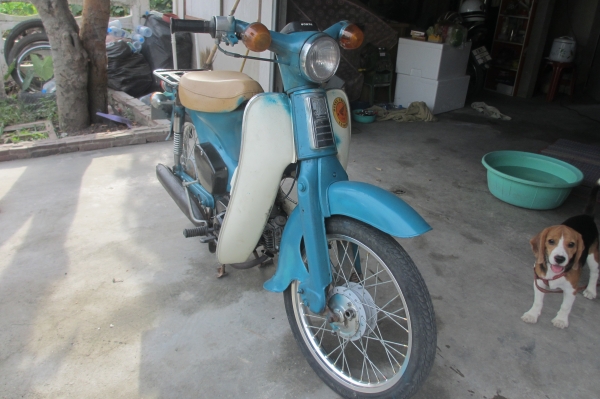 ขาย C70 ถังแยกมีเล่มทะเบียนเครื่องครับตัวโคลงเป็น C100 ถังแยก