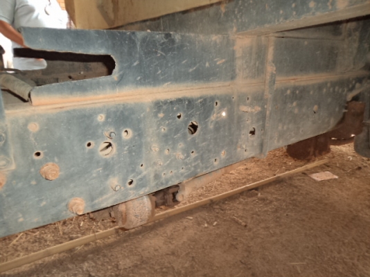 ขายรถ6ล้ออีซูซุเดก้าดั้ม195 แรงม้า ราคาถูกๆๆๆๆๆๆ เอกสารพร้อมโอน