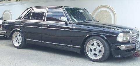 ขายเบนซ์W123เครื่องJเกียร์AUTOพวงมาลัยPOWERสีใหม่ช่วงล่างใหม่แม็ก17"lorinserแท้3ชิ้น