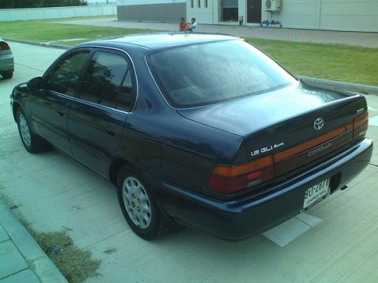 ขายTOYOTA COROLLA 3 ห่วง 1.6 GLI เกียร์ Auto กระจกไฟฟ้า พร้อมใช้งาน