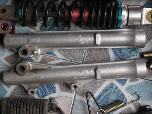 ชิ้นส่วนของเวฟ125ครับ ชิ้นส่วนของเวฟ125ครับ