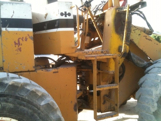 รถตัก PAY LOADER  WA40  510  สนใจติดต่อ 081 - 6079515