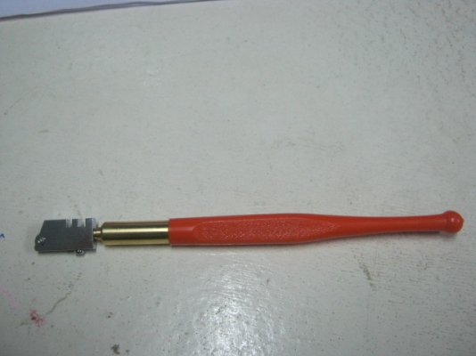 มีด ตัดกระจก  MIKI  JAPAN