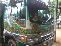 รถหกล้อ ฮีโน  220 hp ช่วงยาว