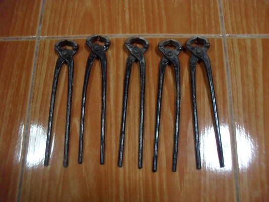 คีมปากนกแก้ว สำหรับผูกเหล็กงานก่อสร้าง