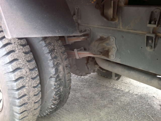 รถฮีโน่ 6 ล้อดั้ม 220 แรงม้า ปี 51  สนใจติดต่อ 081 - 6079515