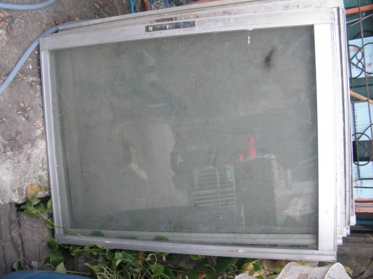 บานกระจกอะลูมิเนียม6ชิ้น