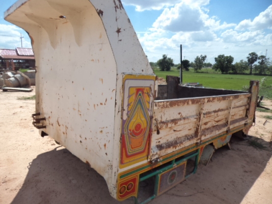 ขายกะบะดั้มเป็นของรถ6ล้ออีซูซุร็อก  ยาว 3.70