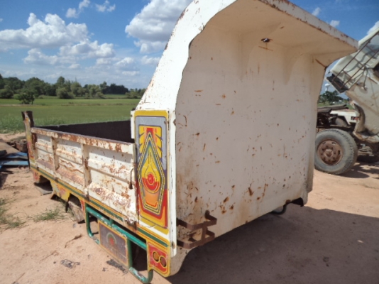 ขายกะบะดั้มเป็นของรถ6ล้ออีซูซุร็อก  ยาว 3.70