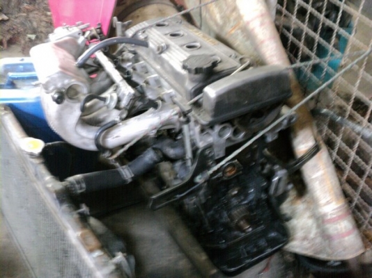 เครื่องtoyota 7Aท่อนตรง ฝาไม่โก่งไม่เคยปาดเครื่องยังติดได้ ขายแค่ 3,000 (แยกขายได้)