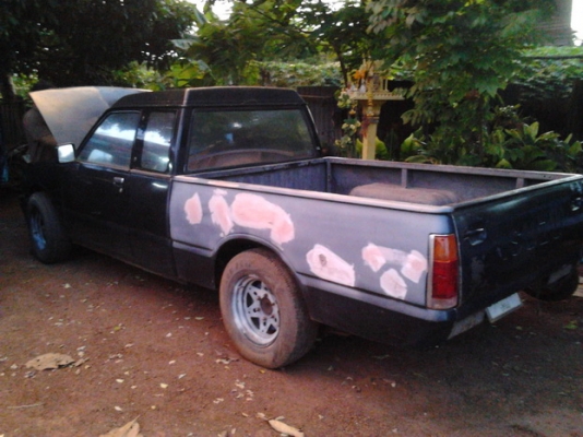 ขาย กระบะแค็ปISUZU KB 2500 มังกรทอง ปี86 เครื่องเดิม85HP ใส่ครอบไอดีของ87 เครื่องดีติดง่าย ช่วงล่างแน่น คัสซีสวยมากไม่มีผุไม่มีดามเลย กระบะไม่ผุ หัวเก๋งดี ภายในดีคอนโซลครบ กำลังเก็บสีกระบะ ยางดี4เส้น ทะเบียนเต็ม เอกสารพร้อมโอน พร้อมใช้ พร้อลุยงาน ราคาต่อร