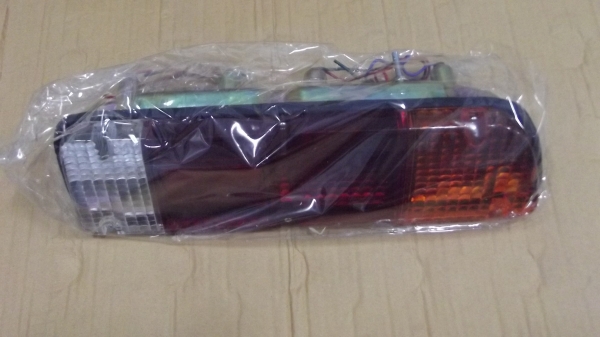 ไฟท้ายนอน ดัทสัน datsun 620 ช้างเหยียบ