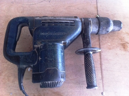 สกัดBOSCHรุ่นD-70745ขนาดใหญ่ ปรับกระแทก เจาะกระแทกได้