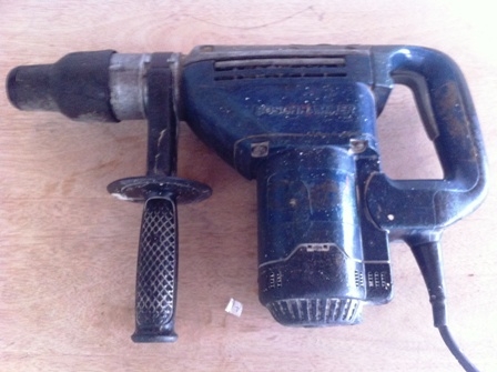 สกัดBOSCHรุ่นD-70745ขนาดใหญ่ ปรับกระแทก เจาะกระแทกได้