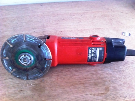 เครื่องเจียรไฟฟ้า Maktec รุ่น MT954 สภาพใหม่ ราคาถูก เครื่องเจียรไฟฟ้า Maktec รุ่น MT954 สภาพใหม่ ราคาถูก