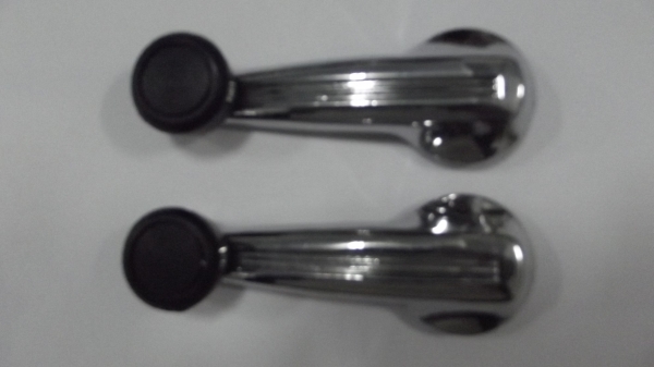 มือหมุนกระจก ดัสสัน datsun 620 ช้างเหยียบ