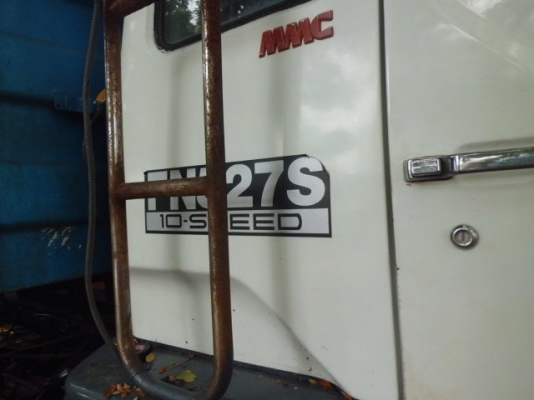 ขาย MITSUBISHI  FUSO  FN527S  กระบะดั๊มพ์สามมิตรลอนเฉียง