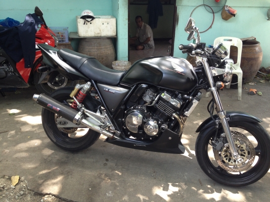 ขายcb400sfปี94 ถูกๆคับรถสวยพร้อมใช้ อินวอยล์ 086-5414120อั๋น ดูรูบ
