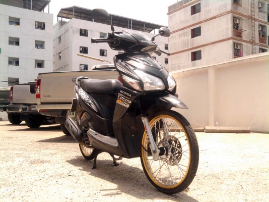 ขออนุญาติขาย Honda Click Combi Brake มือเดียว สีดำ