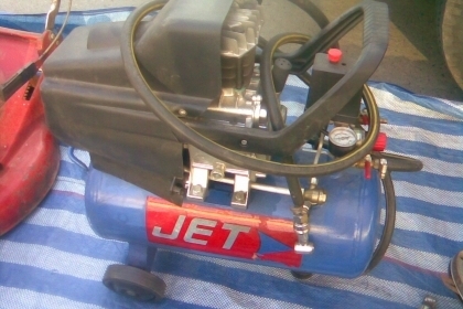 ปั้มลม พูมา 150 ลิตรสภาพเดิมๆครับ มอเตอร์ขนาด 2 แรงของโตชิบาสภาพพร้อมใช้งานครับเก็บลมดีครับ ระบบตัดปกติครับปั้มลมเร็วครับเสียงนิ่มครับราคานี้คุ้มครับเบิกใหม่สามหมื่นกว่าครับรุ่นนี้ใช้ยาวครับ