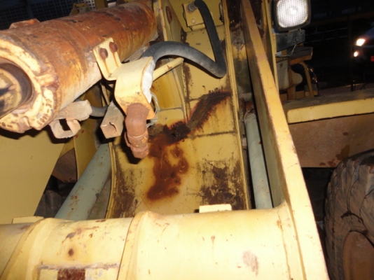 รถตักล้อยาง 924F รถตักล้อยาง 924F