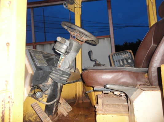 รถตักล้อยาง 924F รถตักล้อยาง 924F