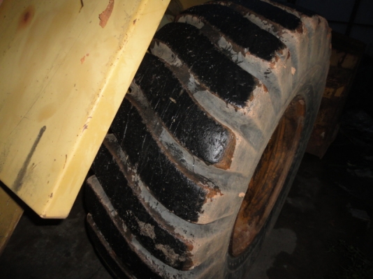 รถตักล้อยาง 924F รถตักล้อยาง 924F