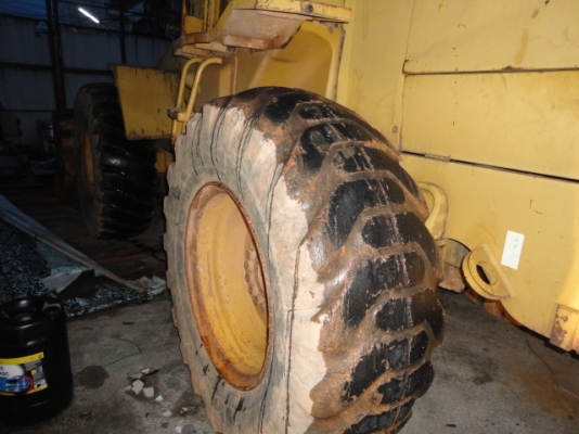 รถตักล้อยาง 924F รถตักล้อยาง 924F