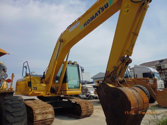 ขาย Komatsu, PC200-8 S/n. C66805 สภาพสวยมาก