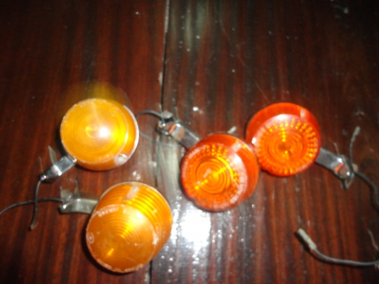 ขอบคุณพ.เสือครับขายไฟเลี้ยวแท้ SUZUKI K-125 M.1/M.4 แท้ สนใจโทร.081-005-8785