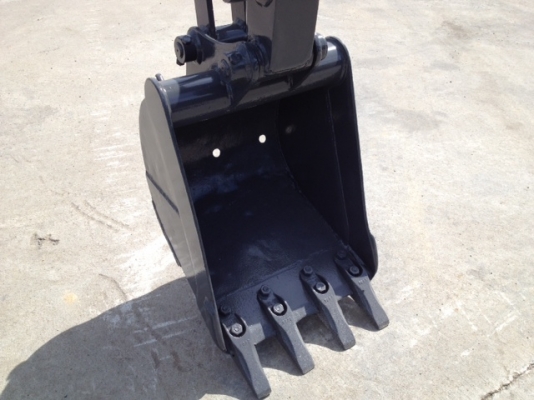 รถขุด KOMATSU PC30-7 ทำสีใหม่ นำเข้า มือสองจากญี่ปุ่นแท้ๆ