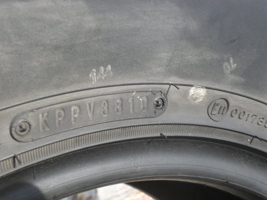 ยาง DUNLOP 31*10.50R15 ปี10 สวยๆ 1 คู่ ราคา 3900 บาท